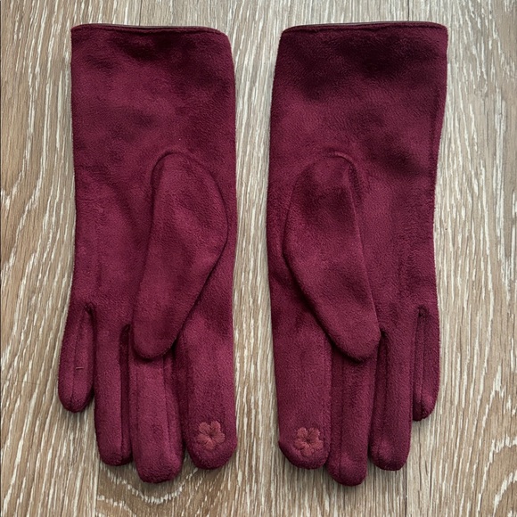 Hot Paws burgundy/ maroon gloves - Picture 2 of 5